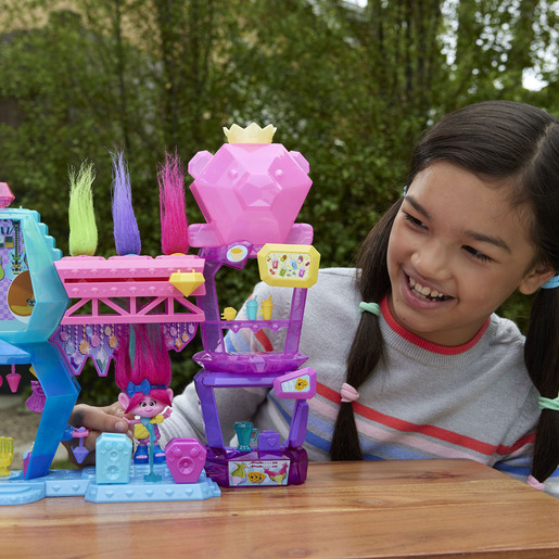 Opening the cutest Polly Pocket & DreamWorks Trolls playset with Poppy, Trolls 3